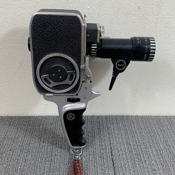 VTG Paillard Bolex C-8SL 8mm Movie Camera & Som Berthiot Pan Cinor Lens UNTESTED - Picture 2 of 16